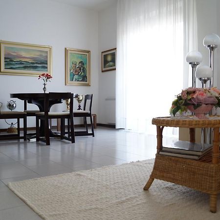 Bed and Breakfast Il Melograno Oristano Exterior foto